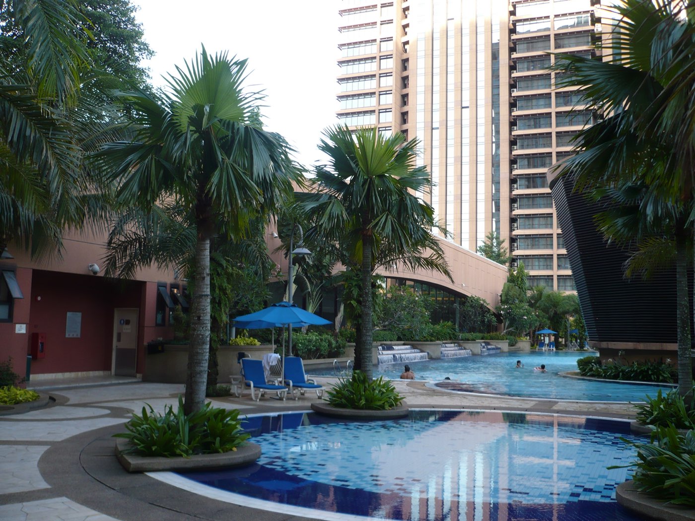 The Presidential Crest Hotel